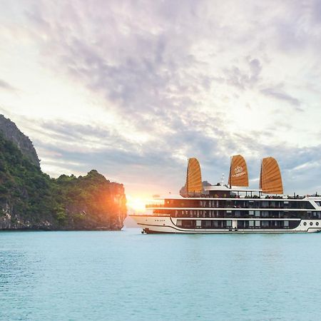 La Regina Legend Cruise Hotell Ha Long Exteriör bild